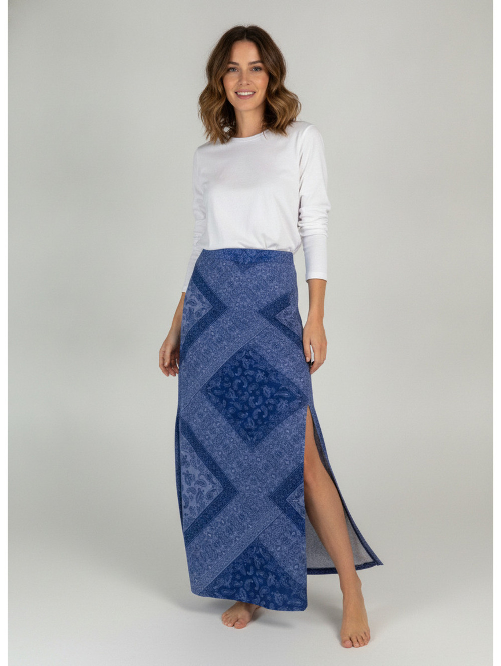 Daisy Fuentes Blue Patterned Maxi Skirt with Side Slit Size M